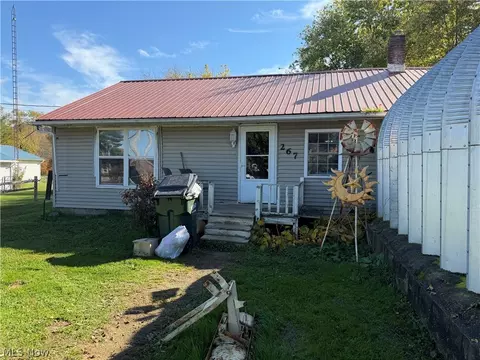 267 Stonecreek Rd SW, New Philadelphia, OH 44663