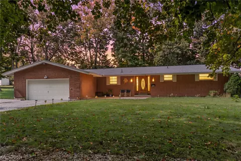 1435 Gascho Dr, Dayton, OH 45410