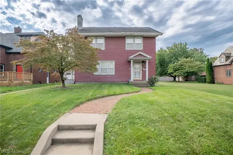 1326 12th St NW, Canton, OH 44703