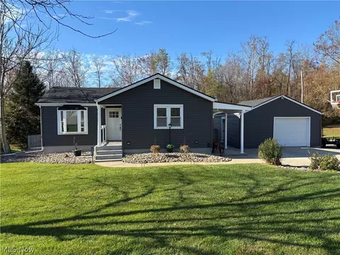 3179 Broadvue Cir, Zanesville, OH 43701