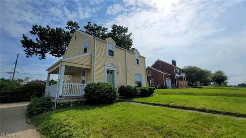 1210 25th St NE, Canton, OH 44714