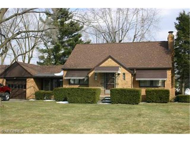 2114 Broad Ave, Canton, OH 44708 photo 1