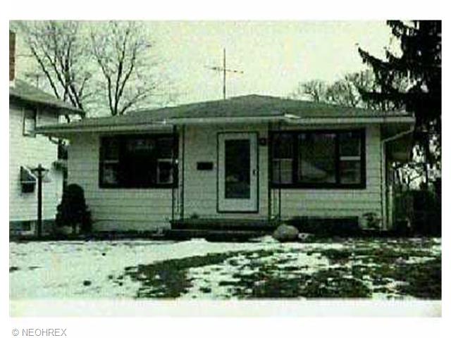 2449 Edwin Ave, Akron, OH 44314 photo 1