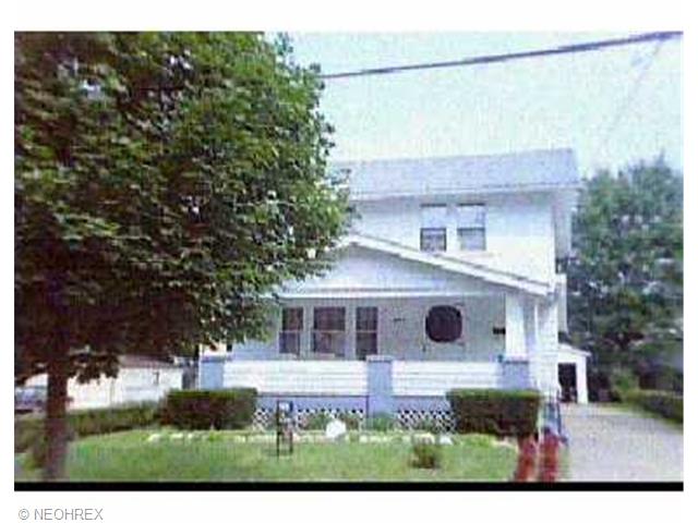 997 Peerless Ave, Akron, OH 44320 photo 1