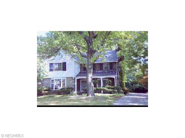 237 Castle Blvd, Akron, OH 44313 photo 2