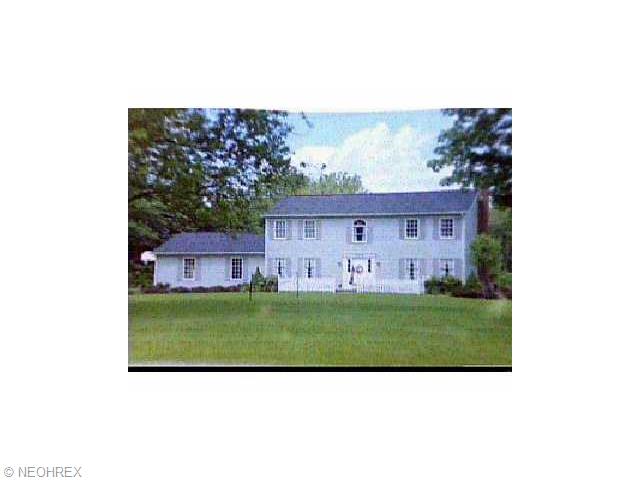 1149 Rolling Meadows Rd, Akron, OH 44333 photo 1