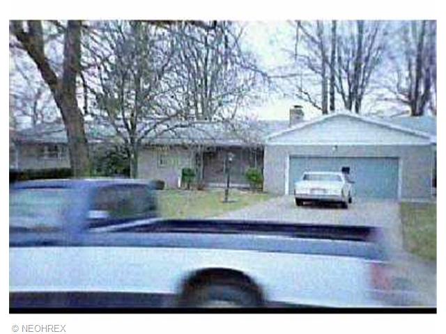 3264 Bancroft Rd, Akron, OH 44333 photo 1