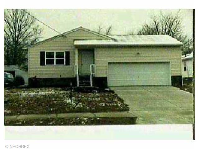 1237 Bittaker St, Akron, OH 44306 photo 1