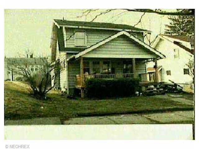 856 E Crosier St, Akron, OH 44306 photo 1