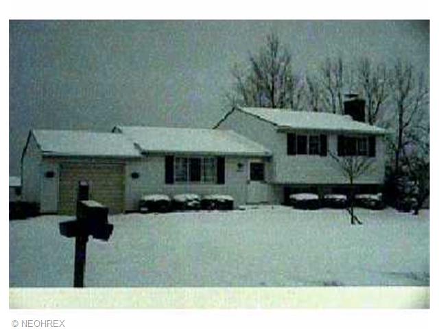 1381 Apache Trl, Stow, OH 44224 photo 1