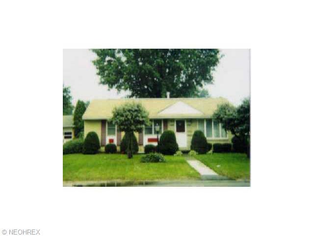 2950 20th St, Canton, OH 44708 photo 2