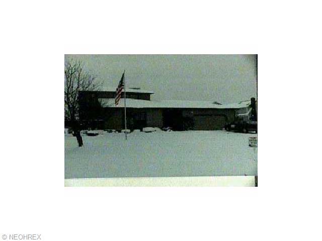 6134 Grail Cir, Canton, OH 44708 photo 1