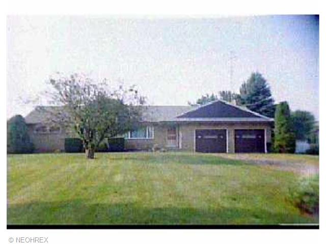 3376 Rolling Ridge Rd, Canton, OH 44721 photo 1