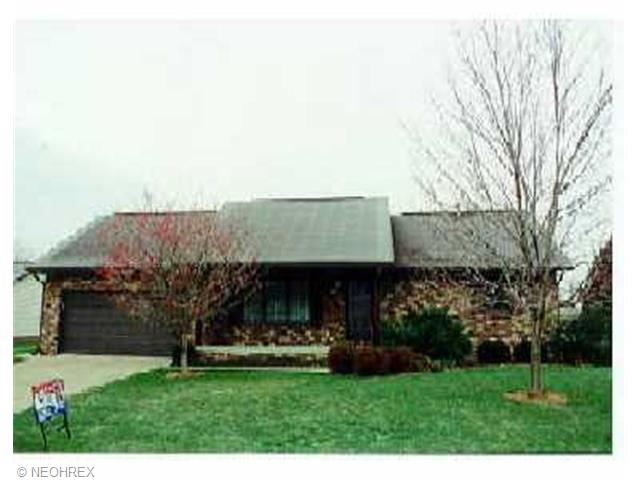 112 Stucky Dr, Dover, OH 44622 photo 1