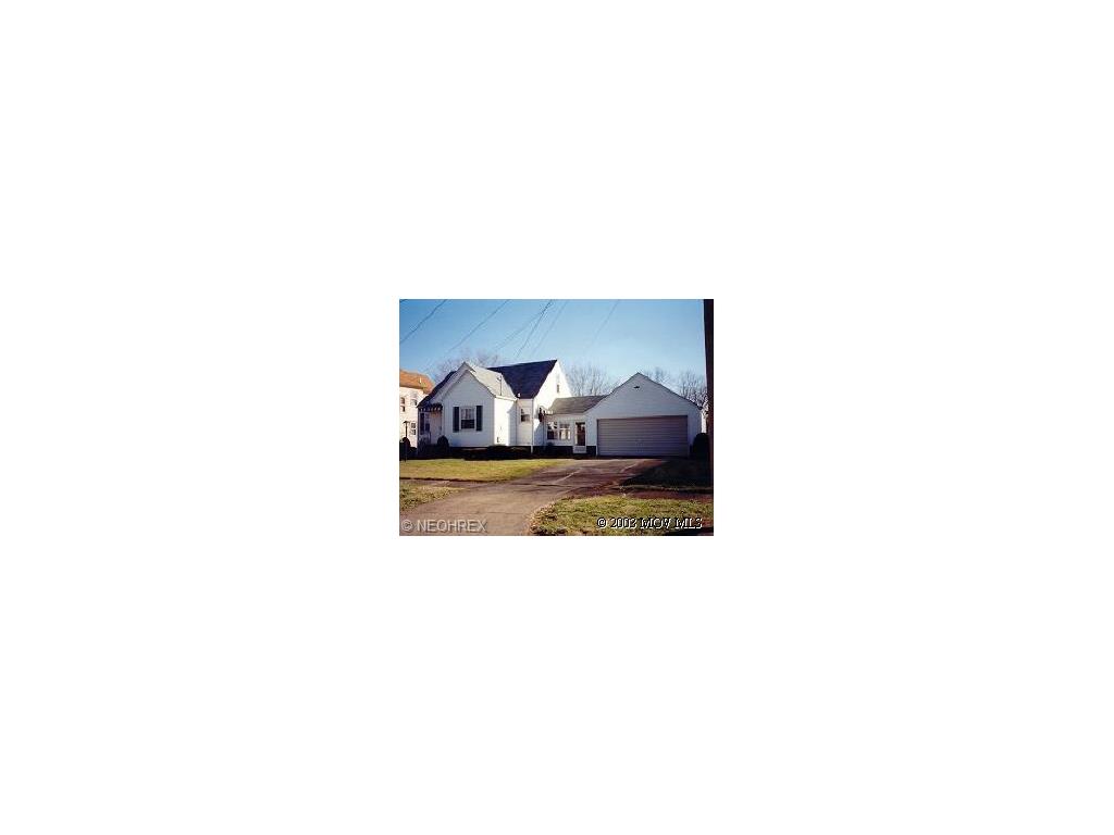 7 4th St, Belpre, OH 45714 photo 1