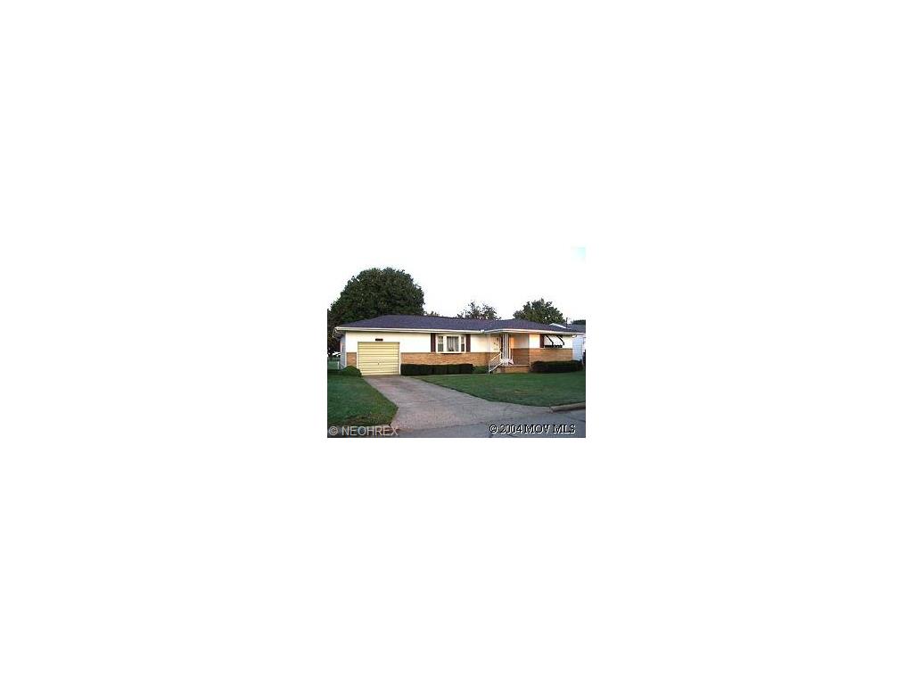 717 Moore Ave, Belpre, OH 45714 photo 1