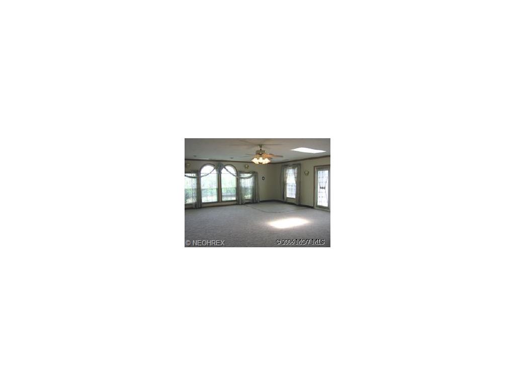 117 Mossy Ln, Walker, WV 26180 photo 2