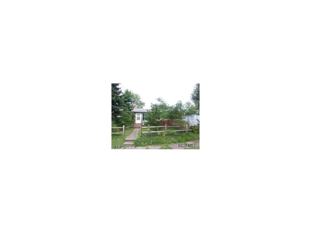 413 Poplar St, Williamstown, WV 26187 photo 1