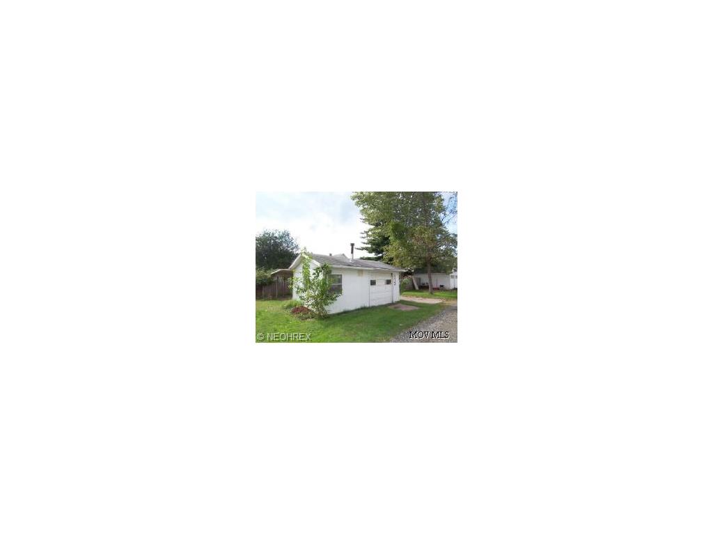 413 Poplar St, Williamstown, WV 26187 photo 10