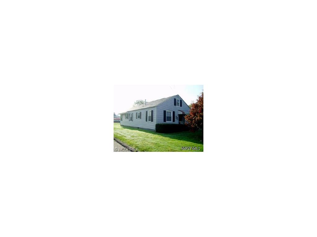 3308 3rd Ave, Vienna, WV 26105 photo 1