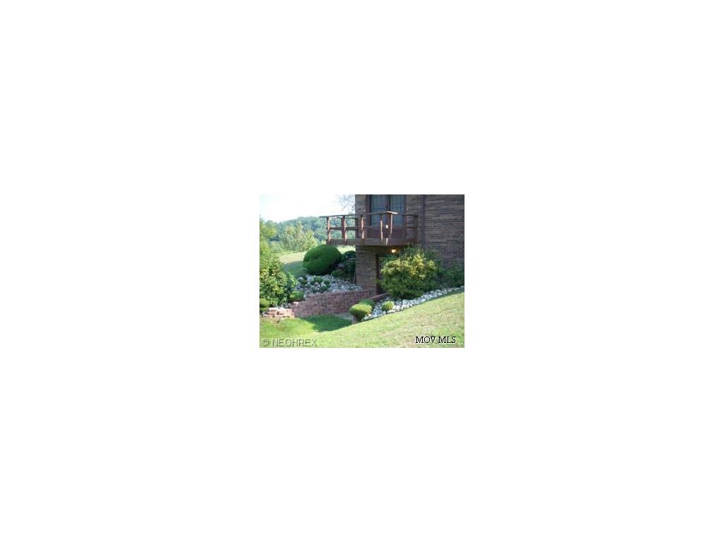 80 Maple Ln, Belpre, OH 45714 photo 4