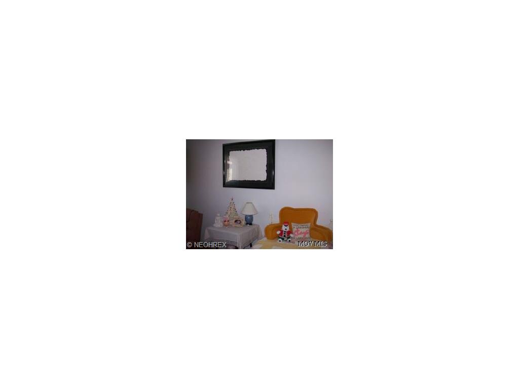 708 24th St, Vienna, WV 26105 photo 7