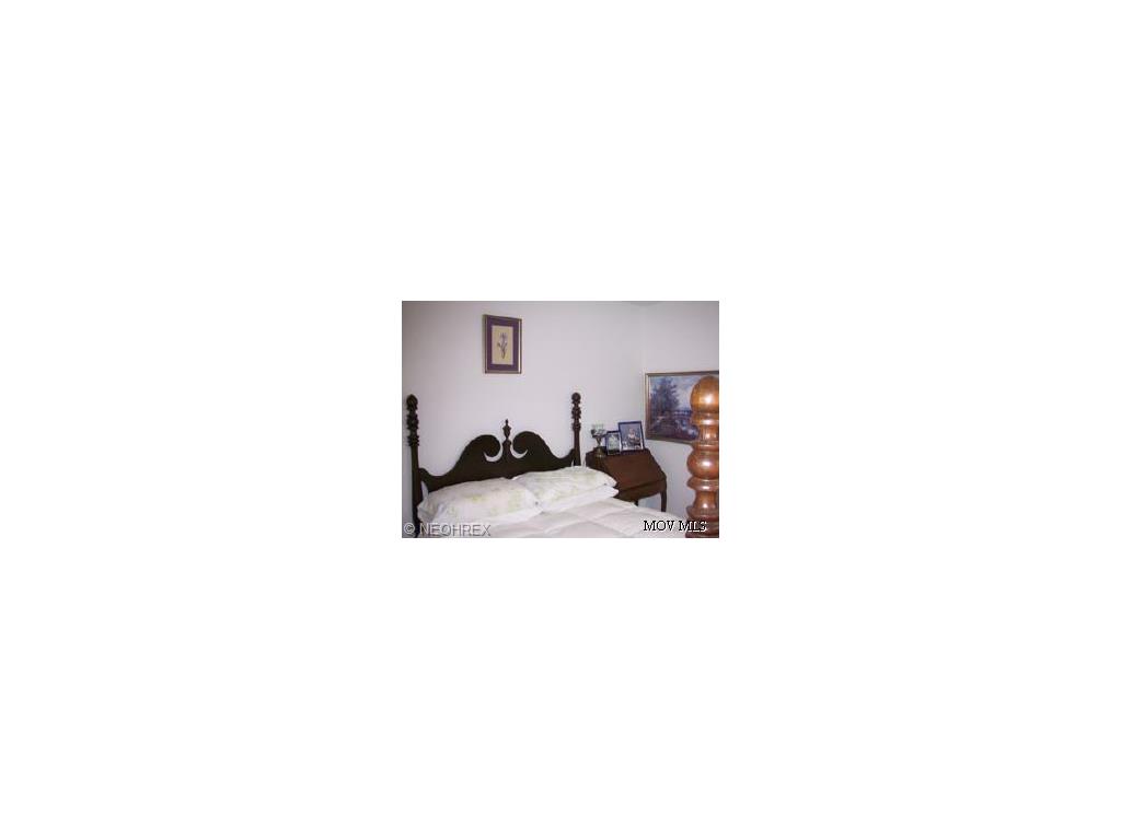708 24th St, Vienna, WV 26105 photo 6