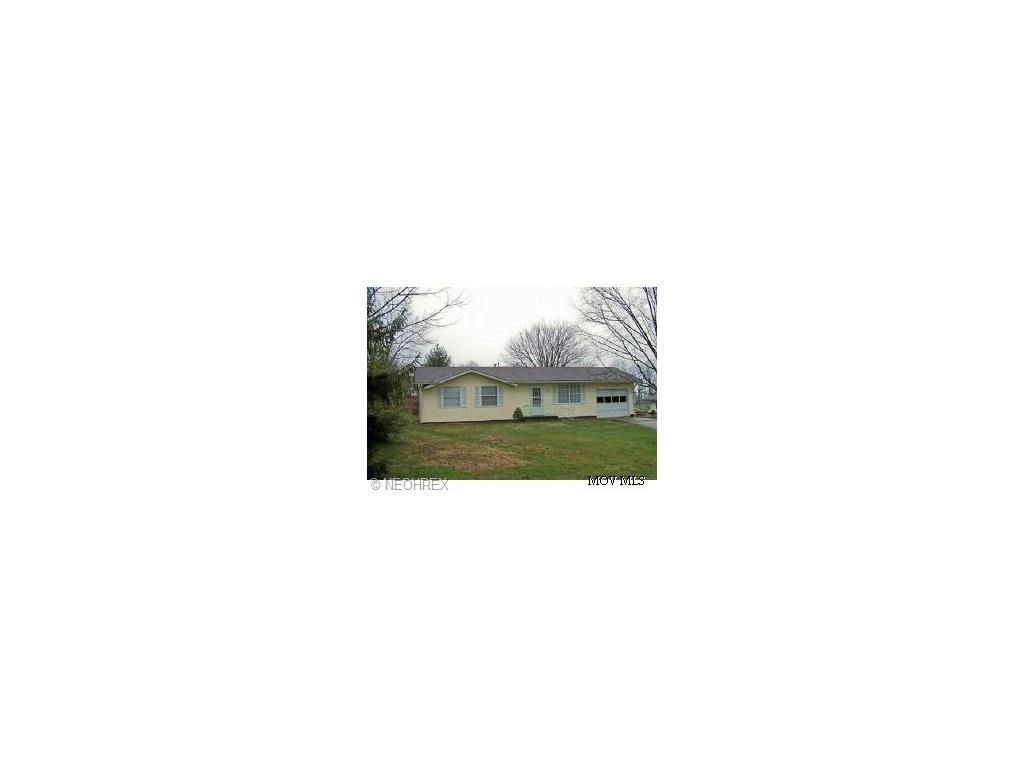 105 Dodd Dr, Spencer, WV 25276 photo 1