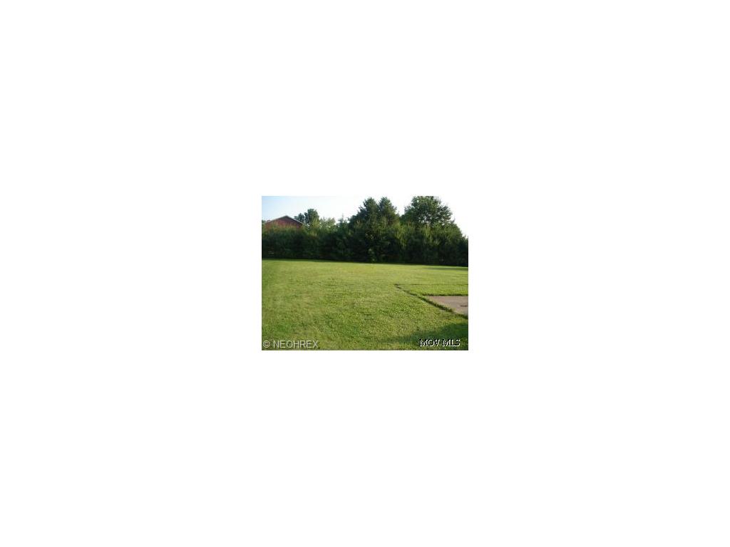 120 E 6th St, Williamstown, WV 26187 photo 2