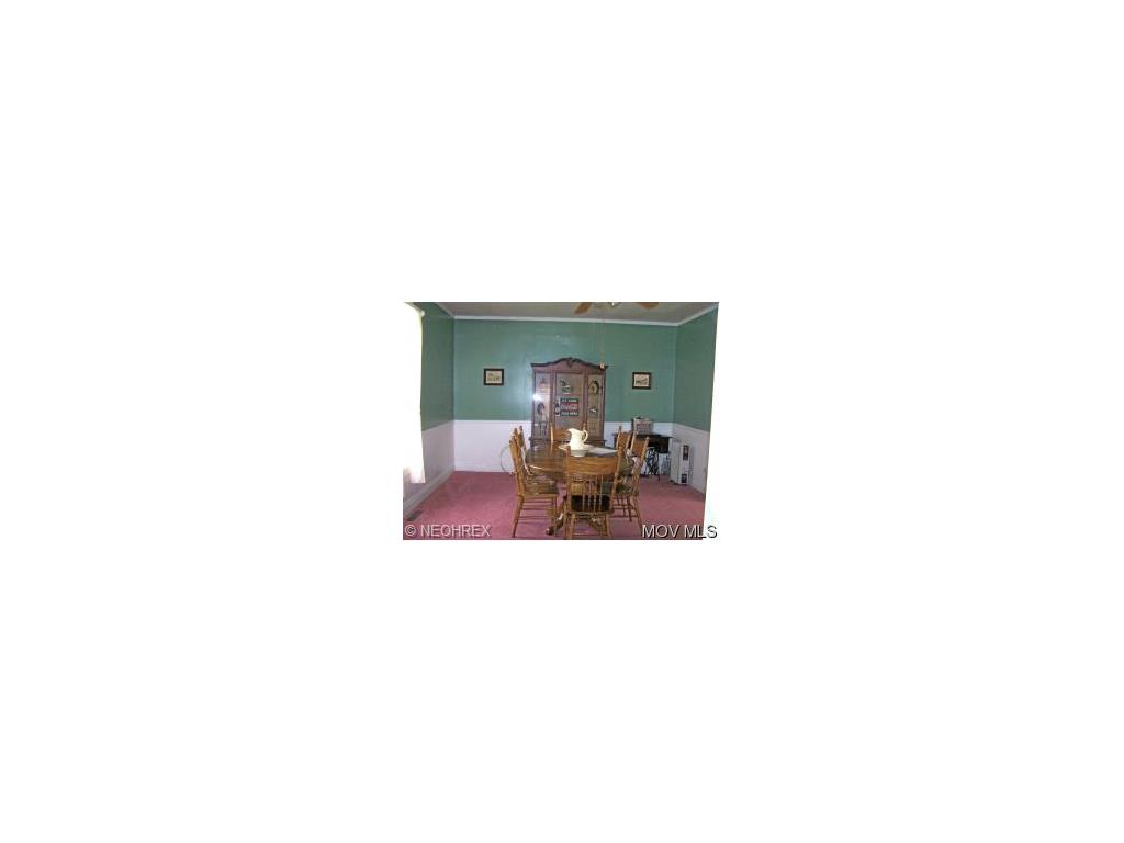 102 Claude St, Spencer, WV 25276 photo 3