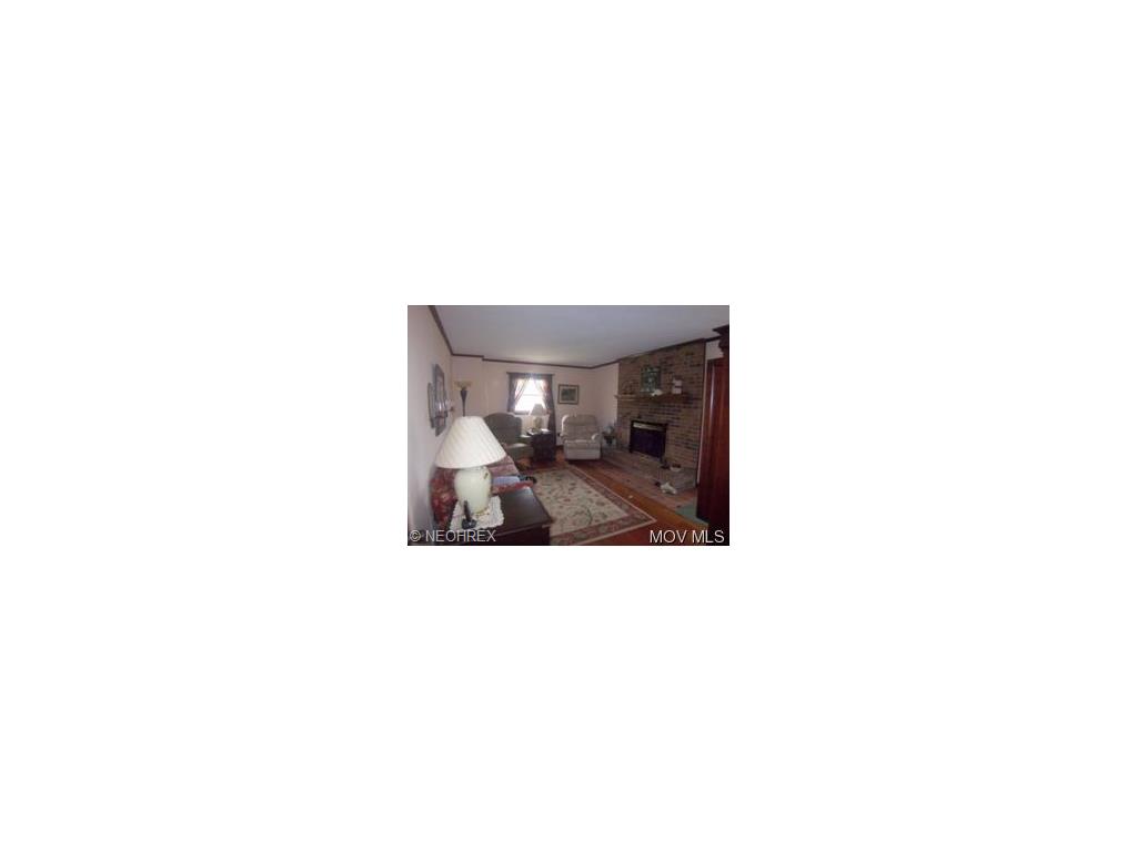 175 Walnut Grv, Washington, WV 26181 photo 4