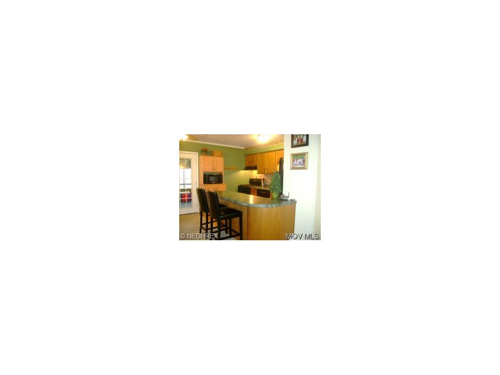 716 Third St, Belpre, OH 45714 photo 5