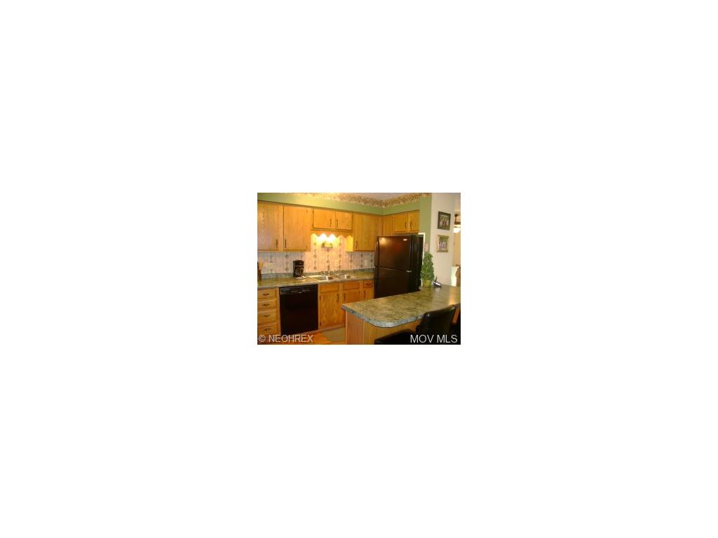716 Third St, Belpre, OH 45714 photo 4
