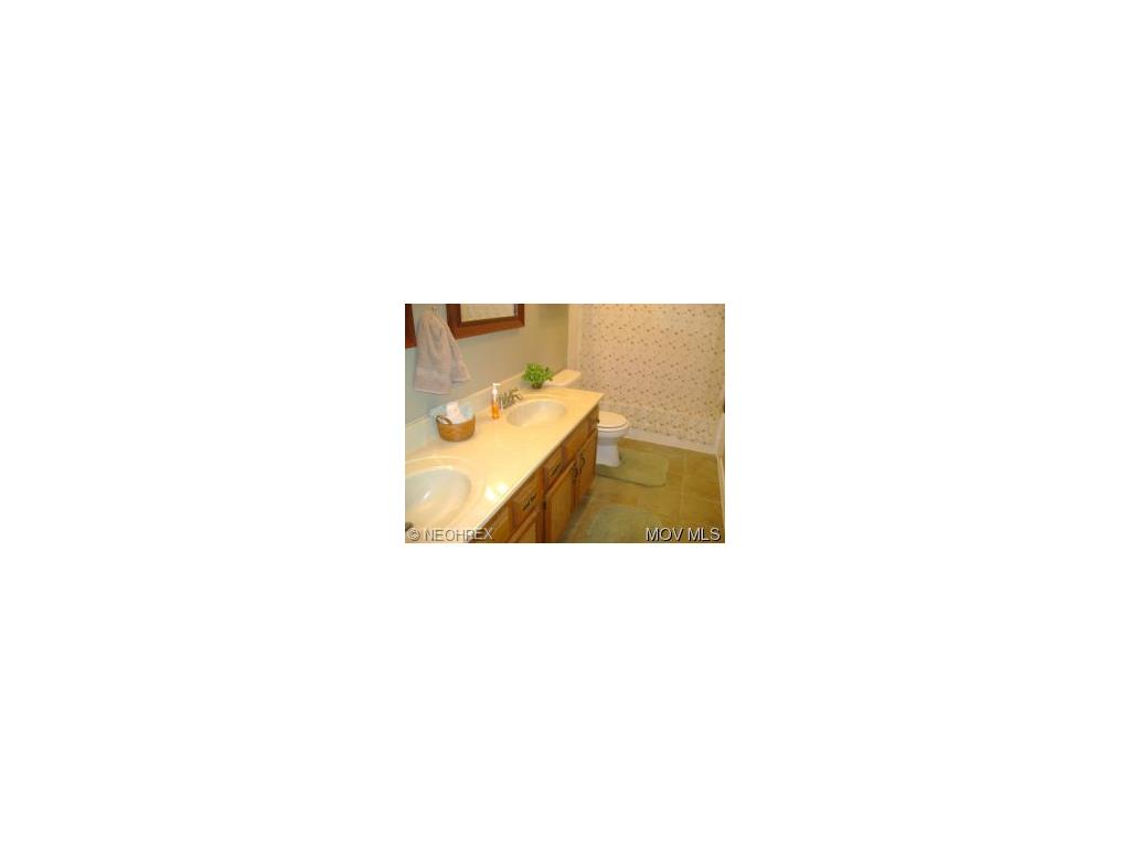 716 Third St, Belpre, OH 45714 photo 8