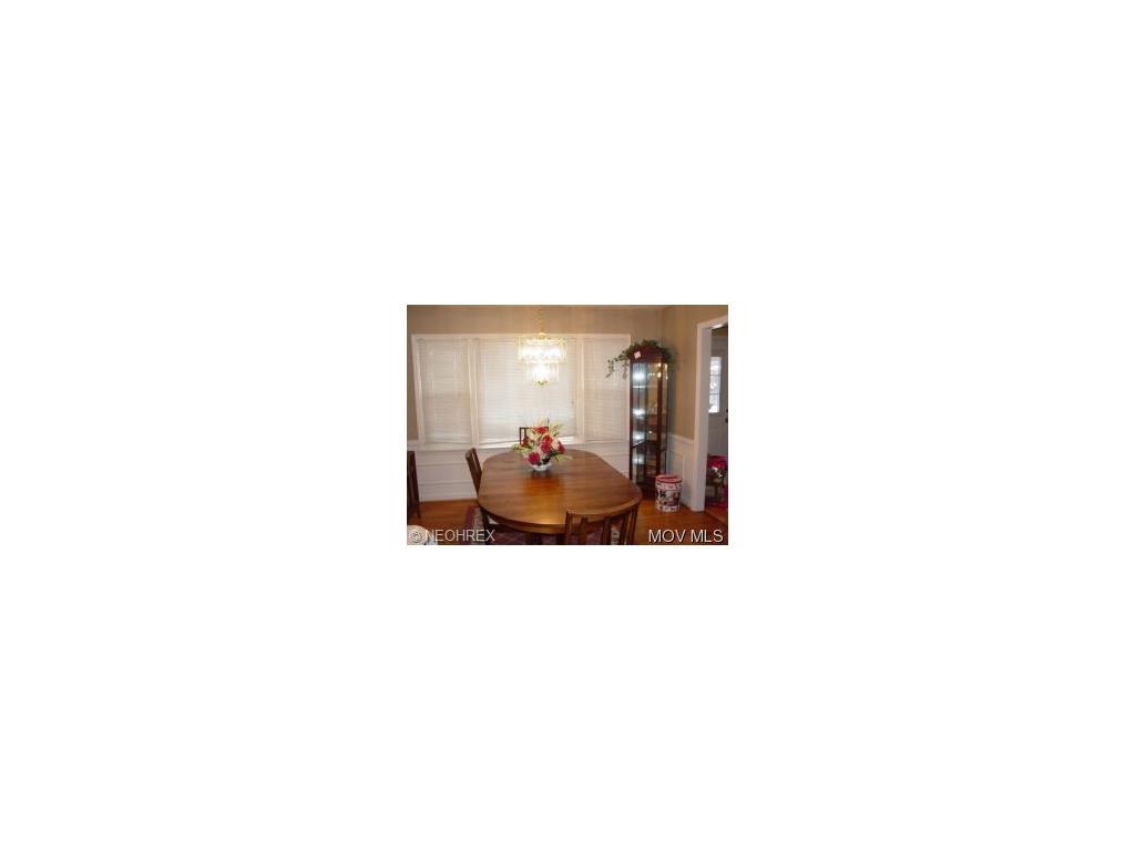 4805 9th Ave, Vienna, WV 26105 photo 4
