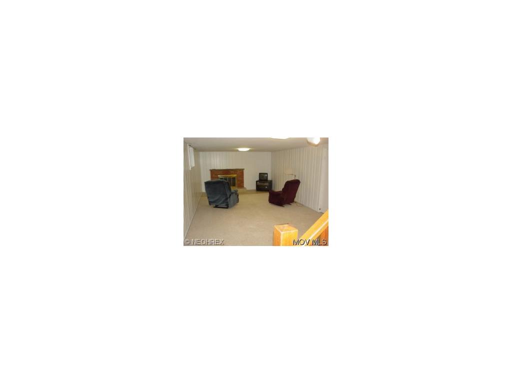4805 9th Ave, Vienna, WV 26105 photo 9