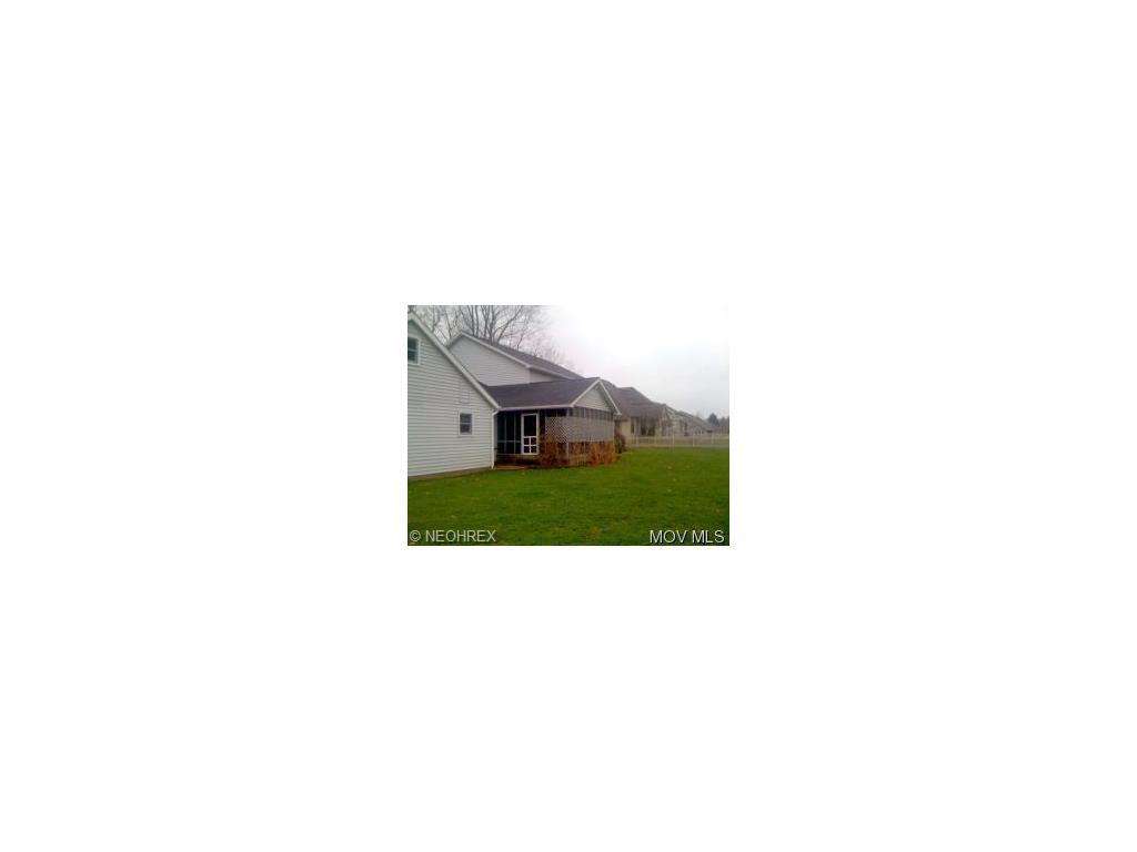 159 N Pine St, Williamstown, WV 26187 photo 6
