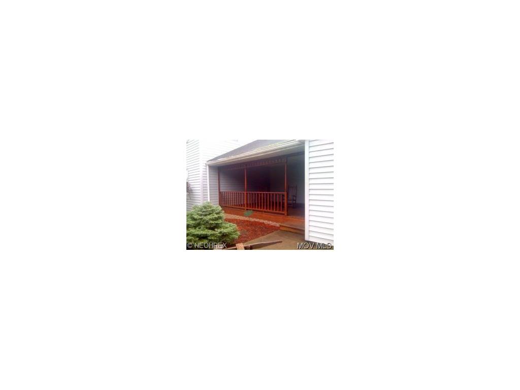 159 N Pine St, Williamstown, WV 26187 photo 5