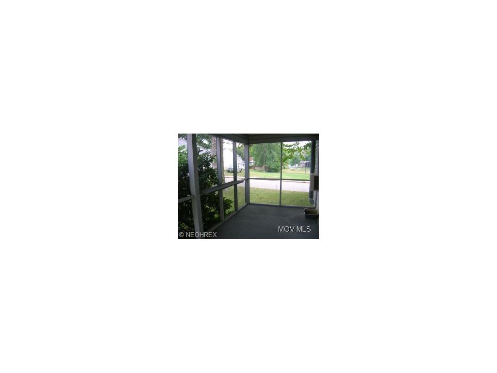 919 33rd St, Vienna, WV 26105 photo 10
