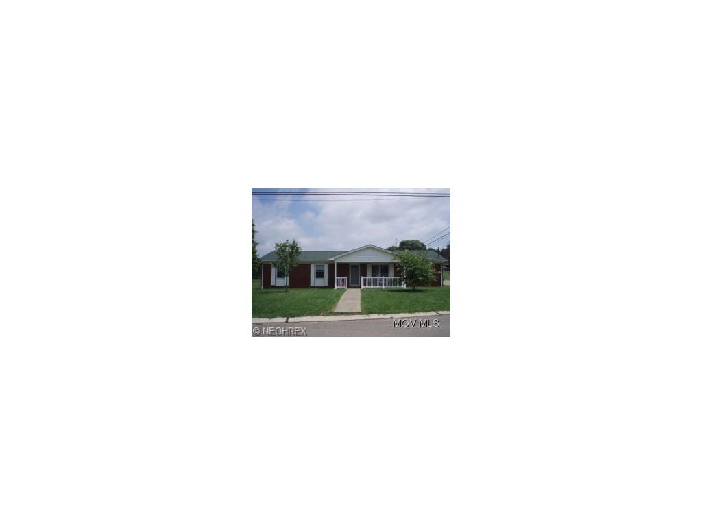 6 E 9th St, Williamstown, WV 26187 photo 1