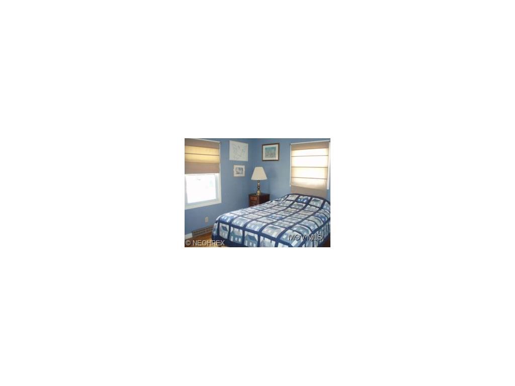 6 E 9th St, Williamstown, WV 26187 photo 13