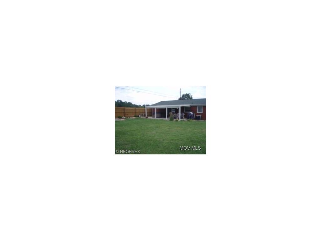 6 E 9th St, Williamstown, WV 26187 photo 17