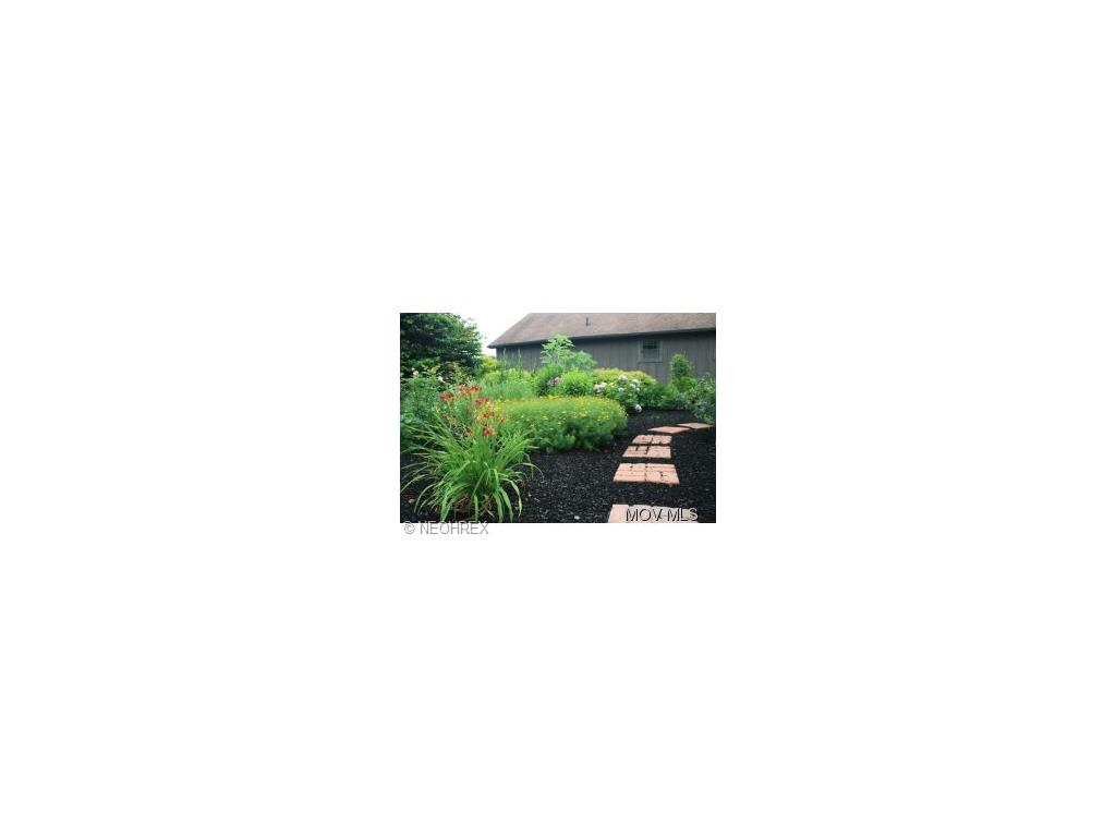 7 Rivercrest, Vienna, WV 26105 photo 3