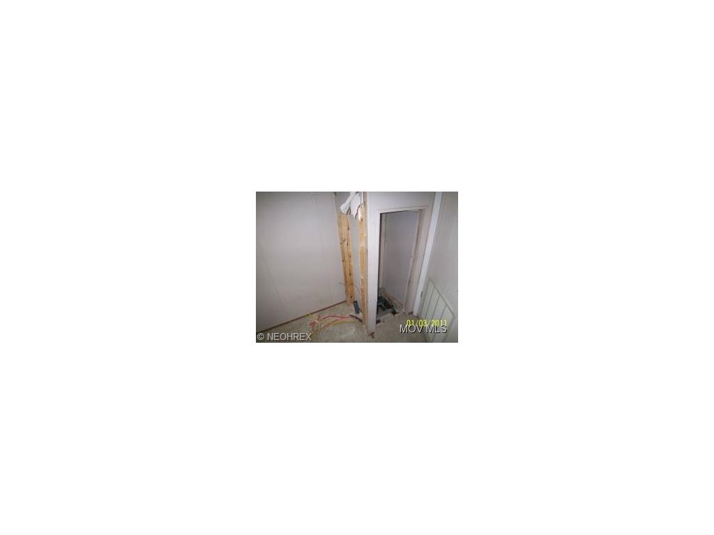 596 Orem Rd, Belleville, WV 26133 photo 9