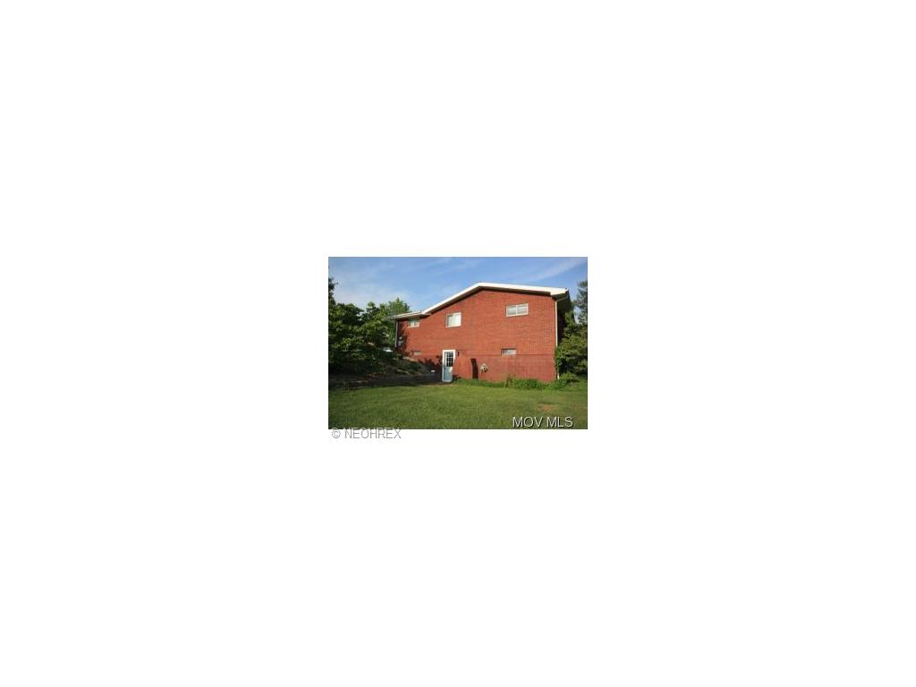 910 Smitherman Rd, Washington, WV 26181 photo 3
