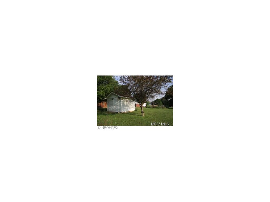 910 Smitherman Rd, Washington, WV 26181 photo 5