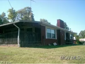 348 Bunker Rd, Walker, WV 26180 photo 6