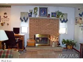 77 Morgan Ridge Rd, Walker, WV 26180 photo 4