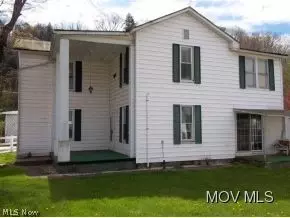 8 Carol St, Cairo, WV 26337 photo 3