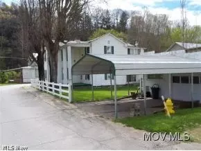8 Carol St, Cairo, WV 26337 photo 2